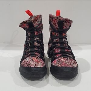 Nike Roshe Run Hi Sneakerboot Liberty QS Black Solar Red Women Size 8 Preowned